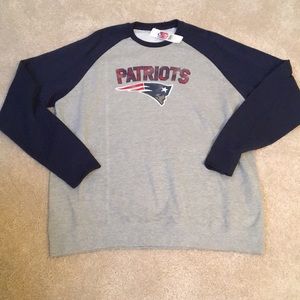 🗣 NWT patriots attire🗣